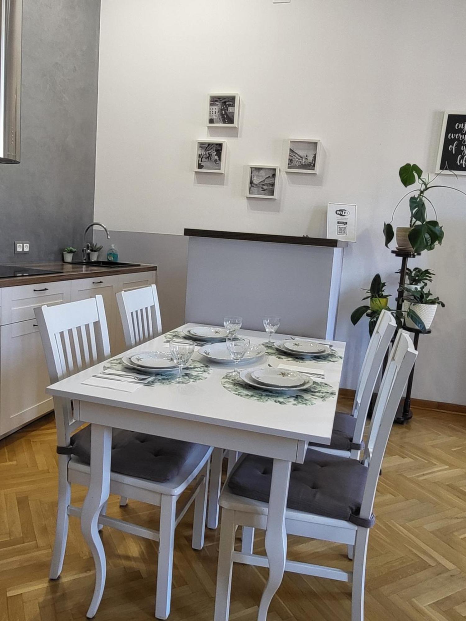 Novo Mundo Apartment Warsaw Ngoại thất bức ảnh